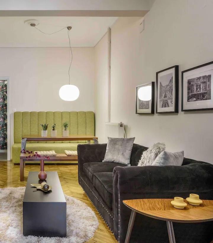 4 Travelers Apartment Thessaloniki Exterior photo